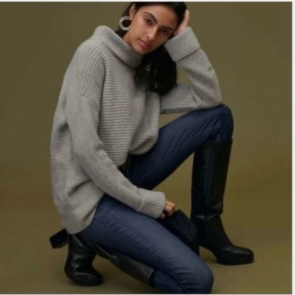 Anthropologie Gray Turtleneck Sweater